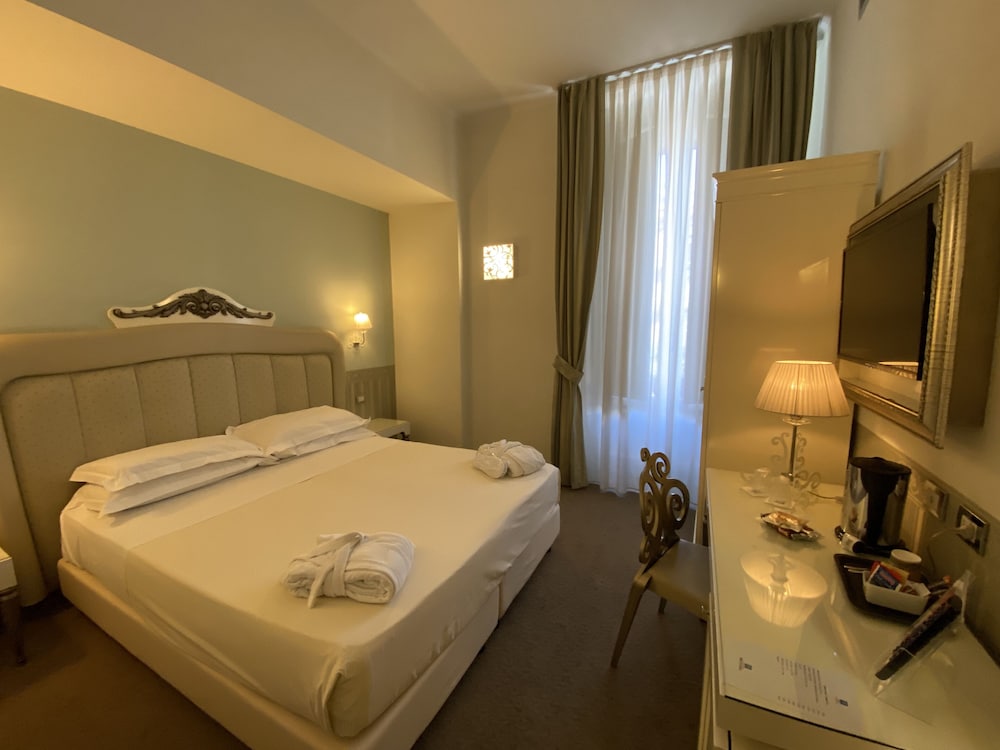 JR Hotels Oriente Bari 18/56