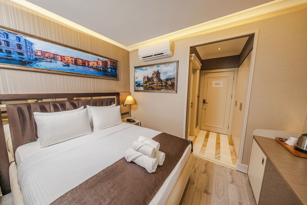 MQ Hotel Suites 23/60