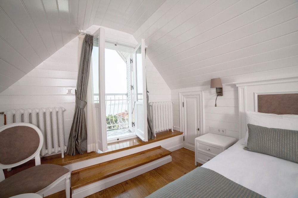 Triada Hotel Buyukada 39/60