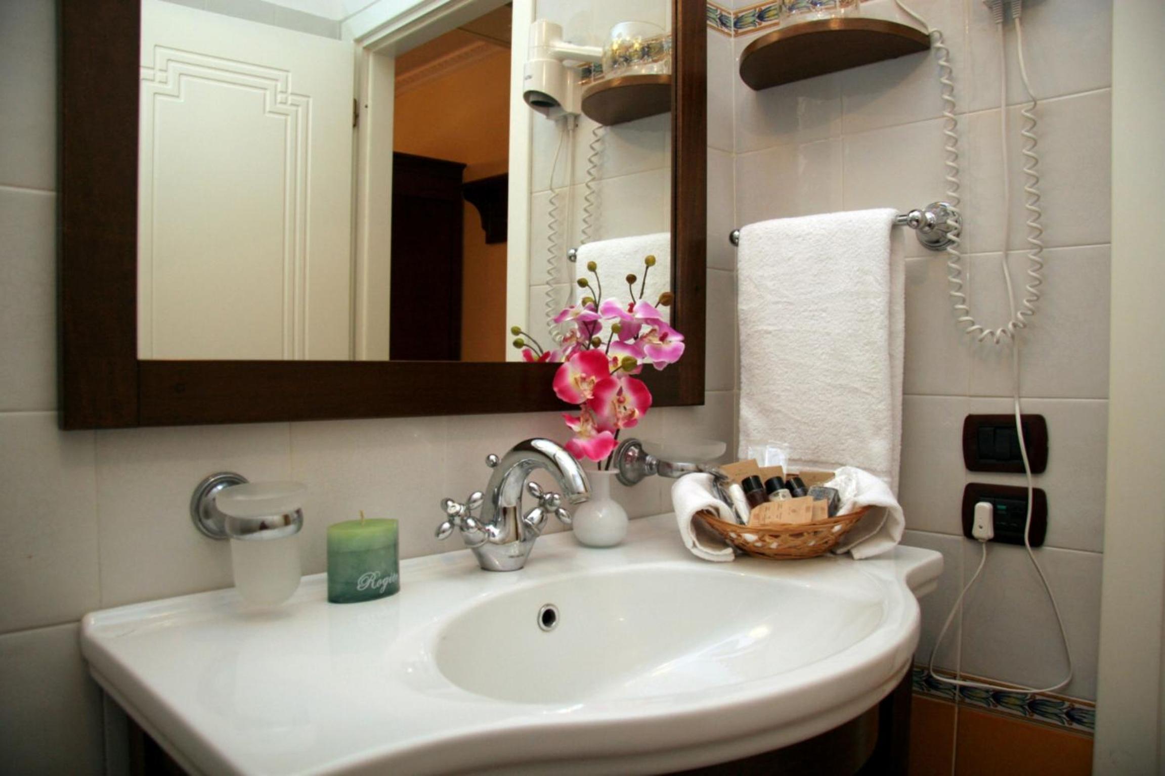 غرفة رباعية، Hotel U Bais 2/3