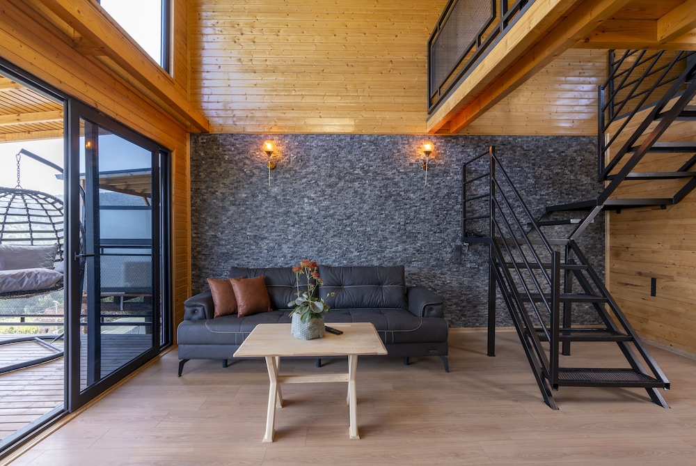 La Veranda Villas 17/25