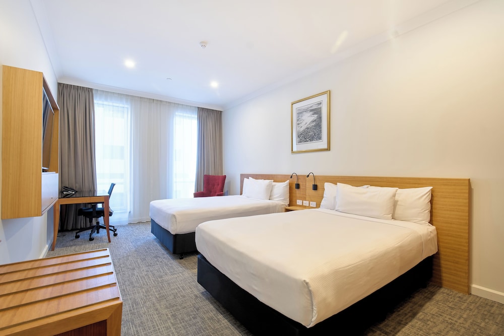 غرفة سوبيريور بسريرين مزدوجين، Duxton Hotel 2/5