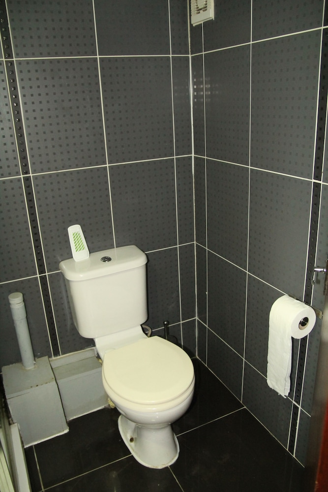 ROOM, TRIPLE