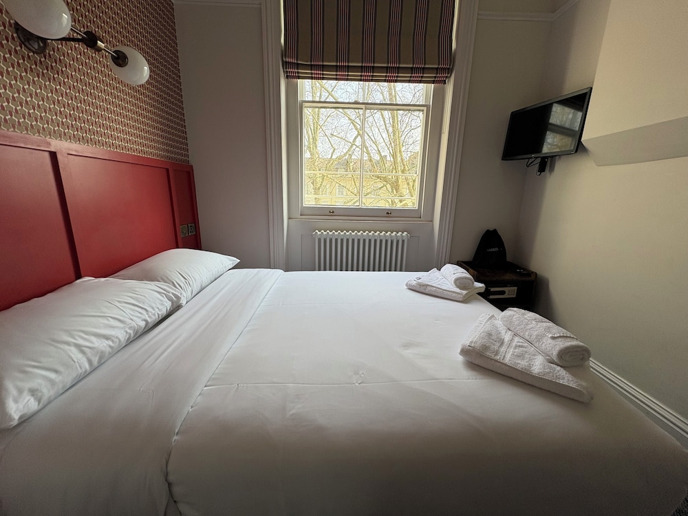St. David's Hotels 16/50