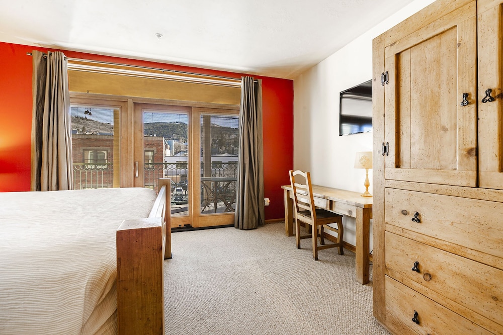 The Caledonian By All Seasons Resort Lodging 57/80