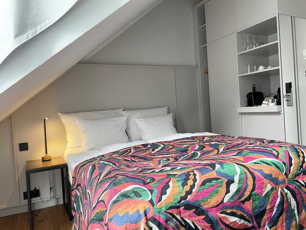 CLASSIC, DOUBLE BED