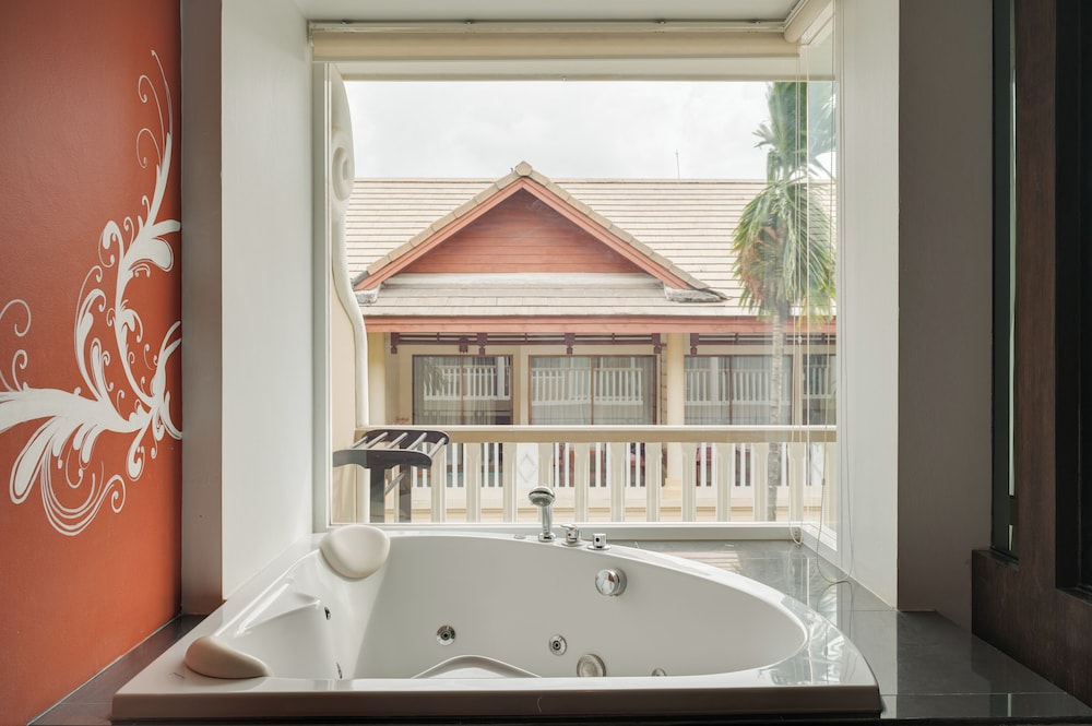 Baan Karonburi 52/52