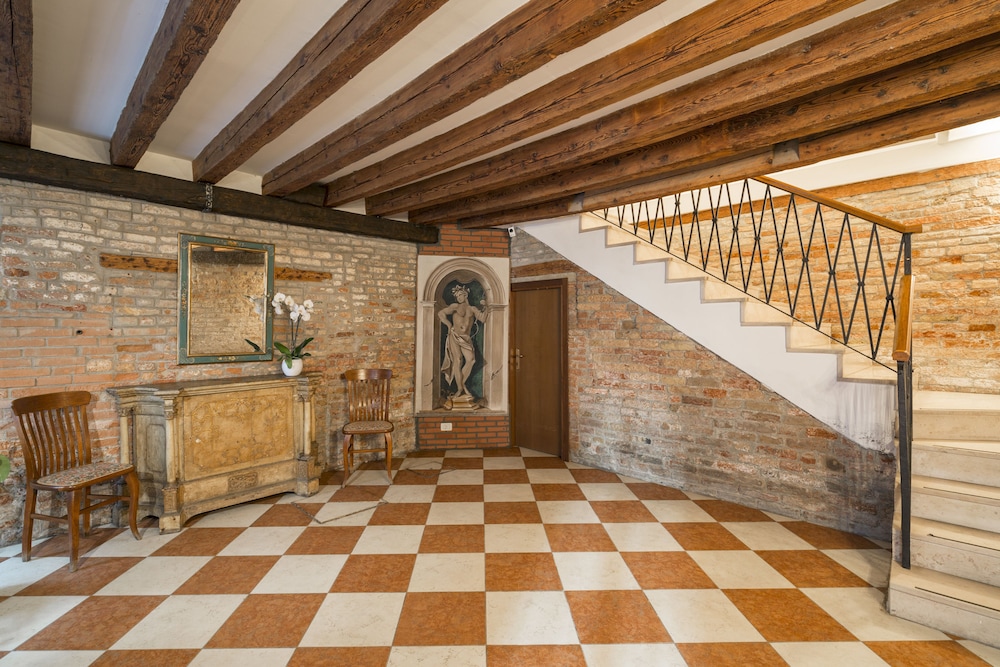 PALAZZO GUARDI 5/75