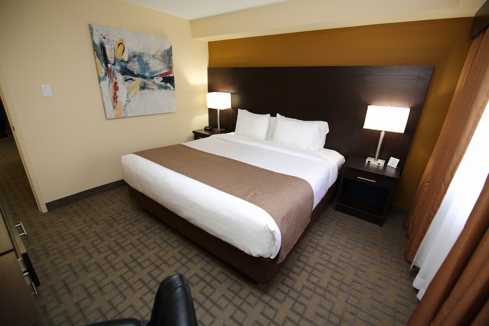 Quality Inn & Suites Bathurst, NB 7/50