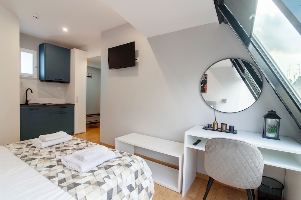 Olvia Suites Athens City Center 13/36