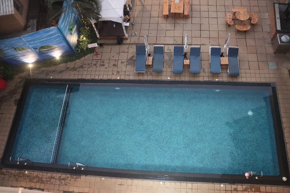Red Fox Hotel Morjim 30/55