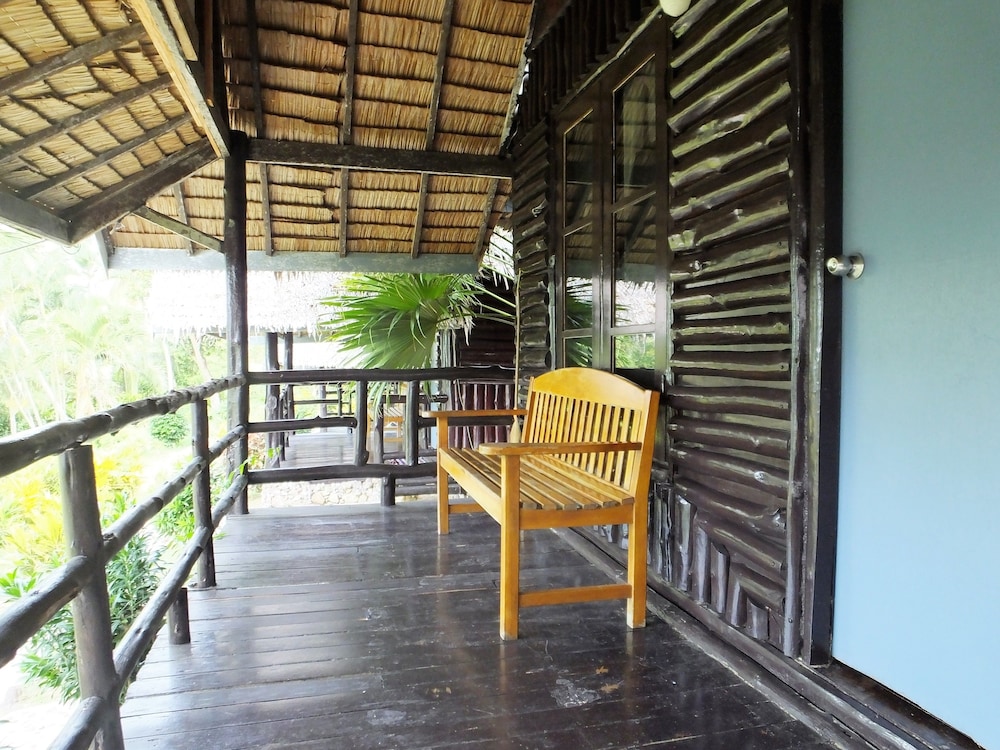 Sukorn Cabana Resort 10/28