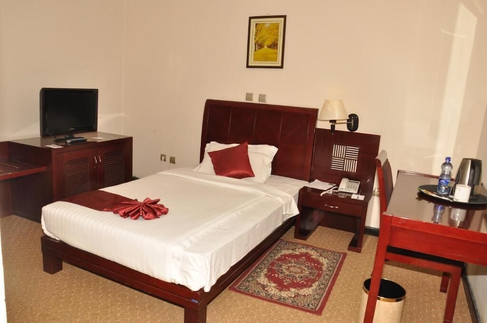 Kaleb Hotel 17/50