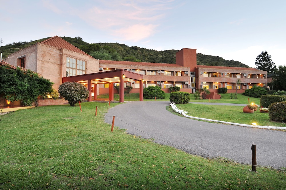 Pinares Del Cerro Hotel 60/63