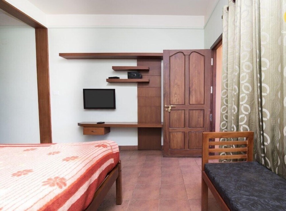 Super, Deluxe, Single, Single Bed