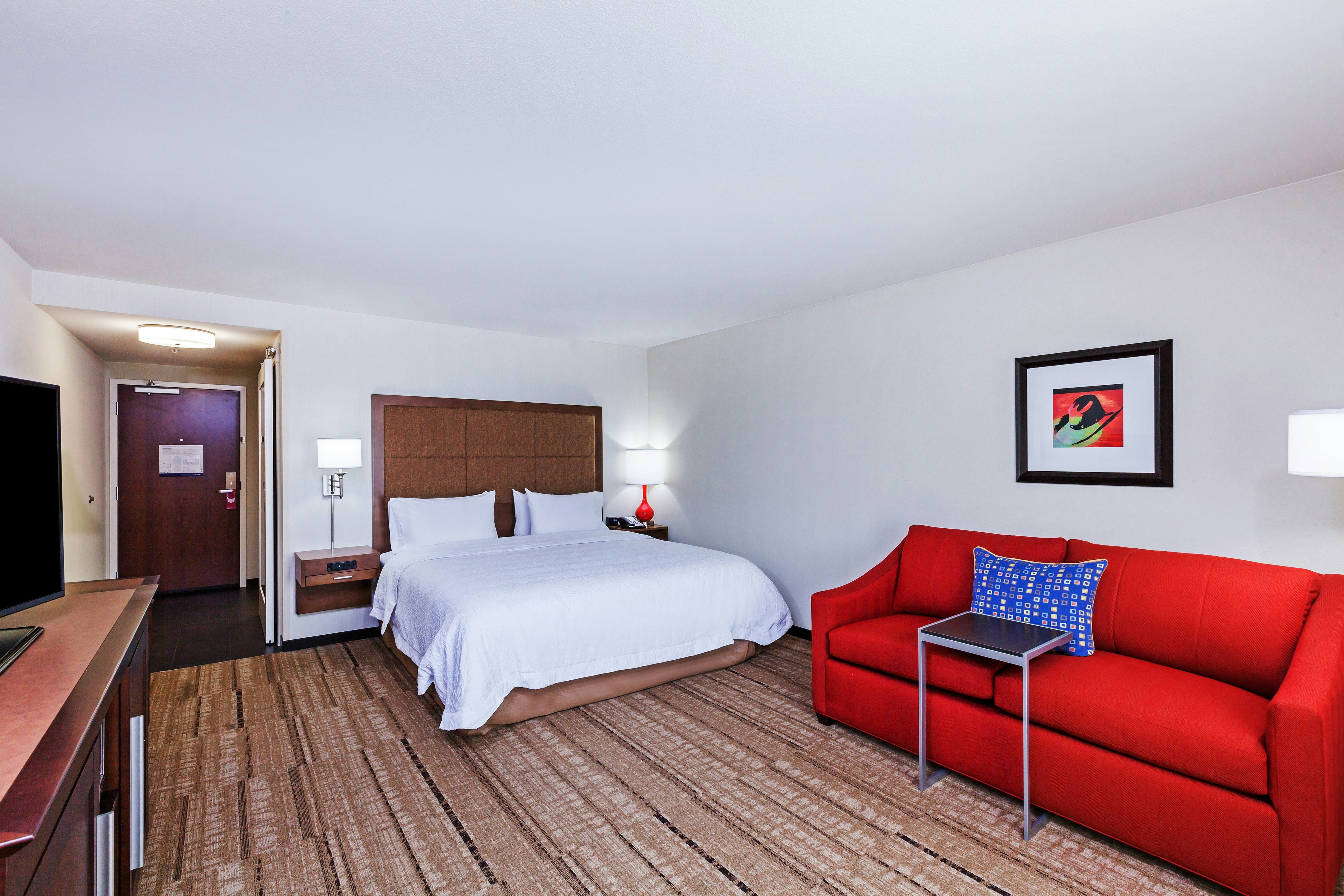 ROOM, KING BED, SOFA
