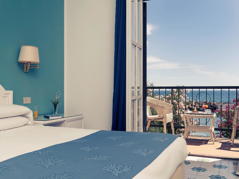 Mercure Civitavecchia Sunbay Park Hotel 9/65