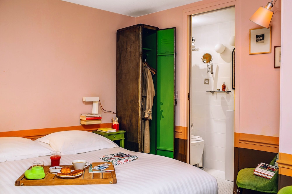 Hotel Crayon 14/78