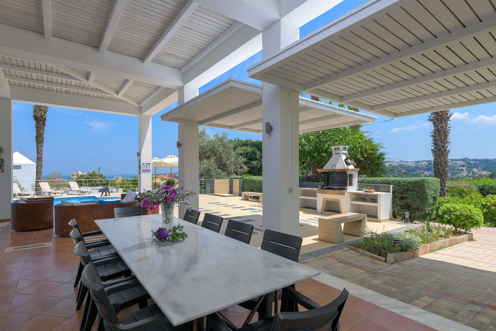 GRANDE DAME VILLA - RHODES 39/50