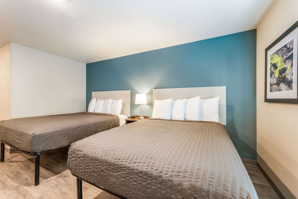 WoodSpring Suites Linden 5/23