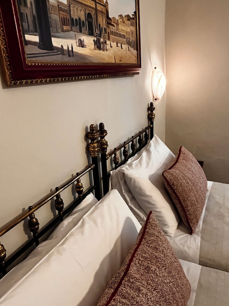 Nizza Hotel 22/69