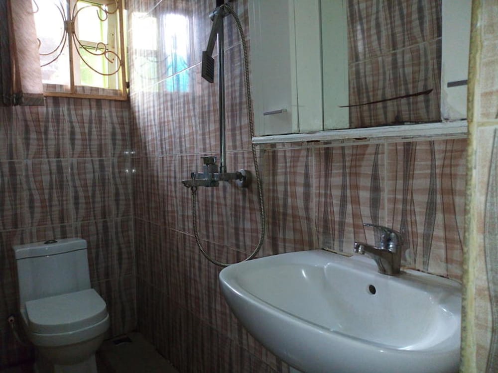 First Laurel Hotel & Suites 19/19