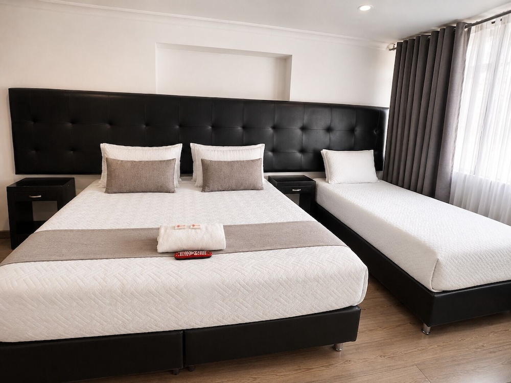 Hotel Metro 26 27/63