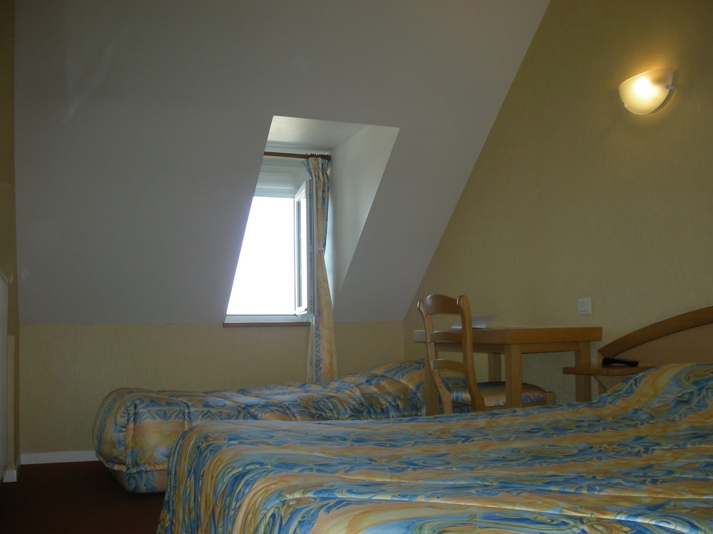 Hotel de La Renaissance 22/23
