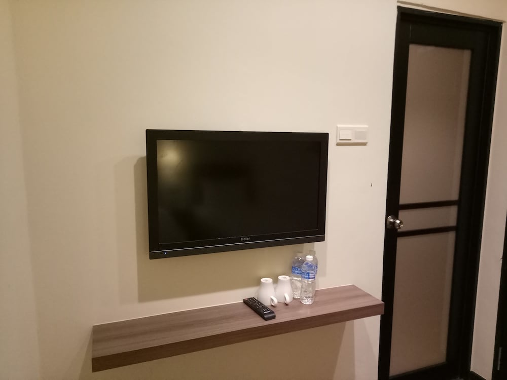 9 Square Hotel - Sri Kembangan 12/38
