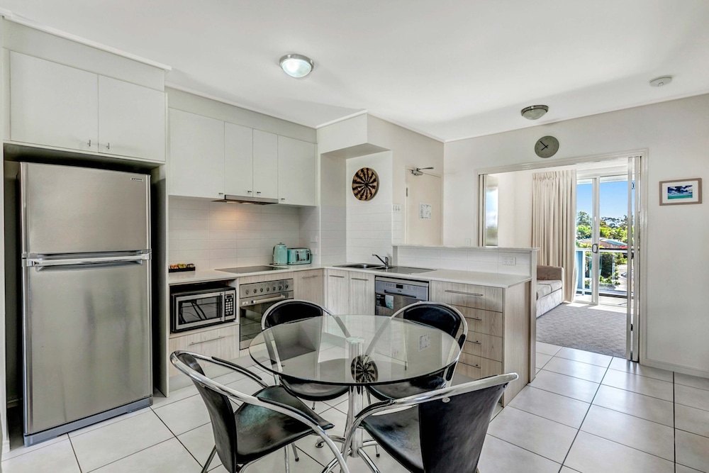 Ramada Encore by Wyndham Whale Cove Hervey Bay 46/57