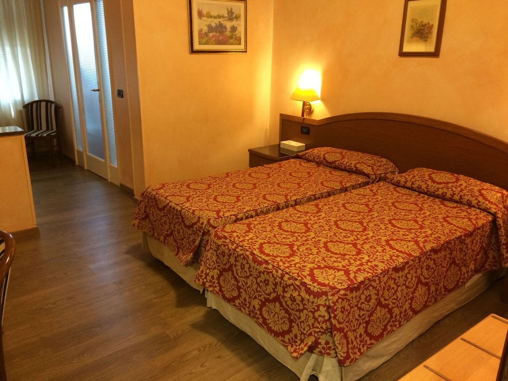Hotel Coccodrillo 23/68