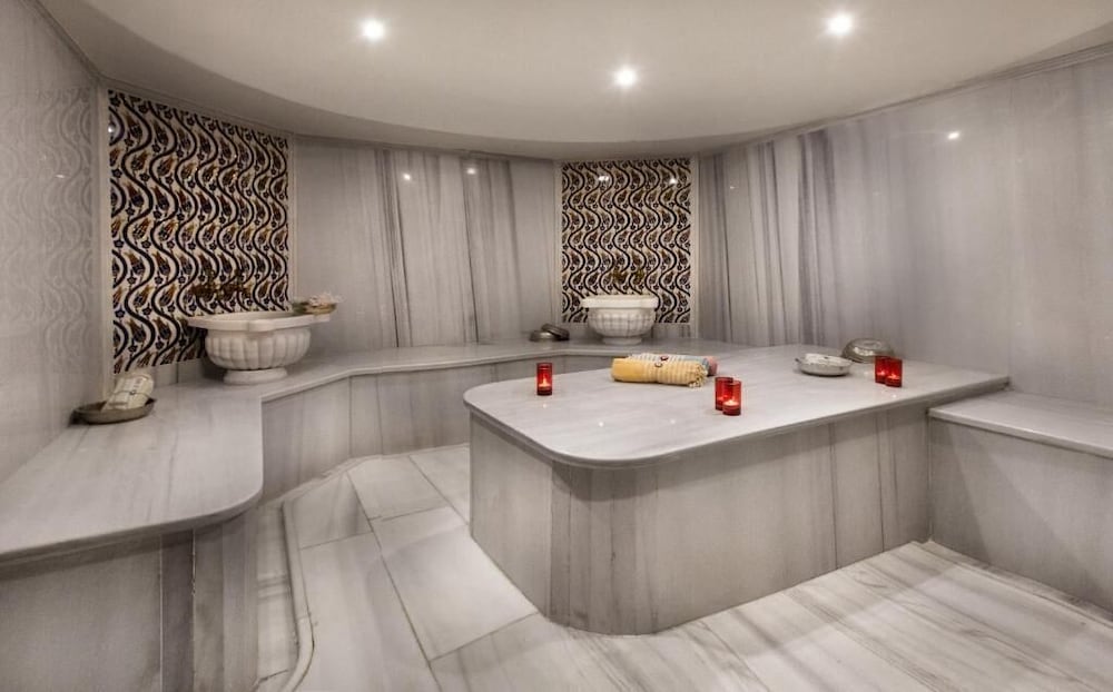 Pera Center Hotel 30/50