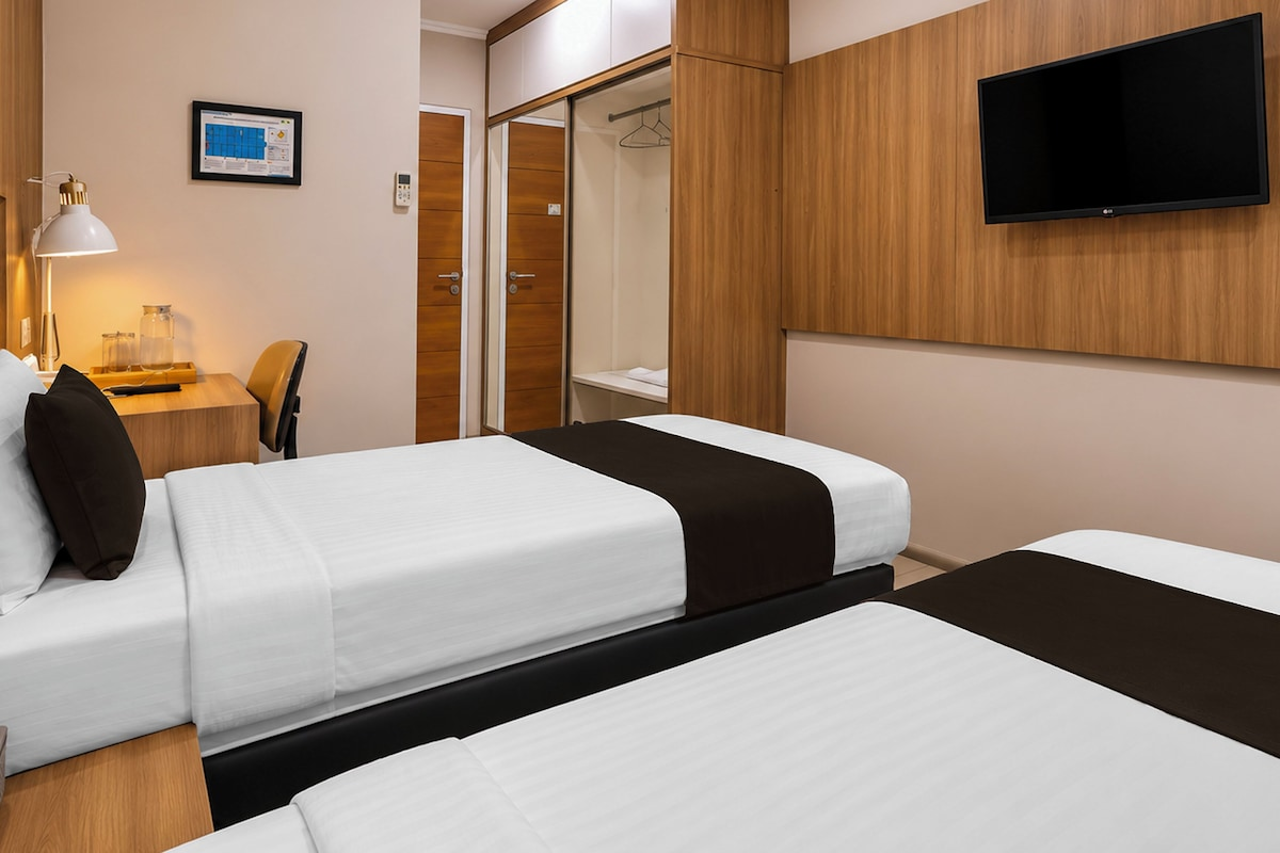 Townhouse Oak Hotel Damar Kurung 7/10