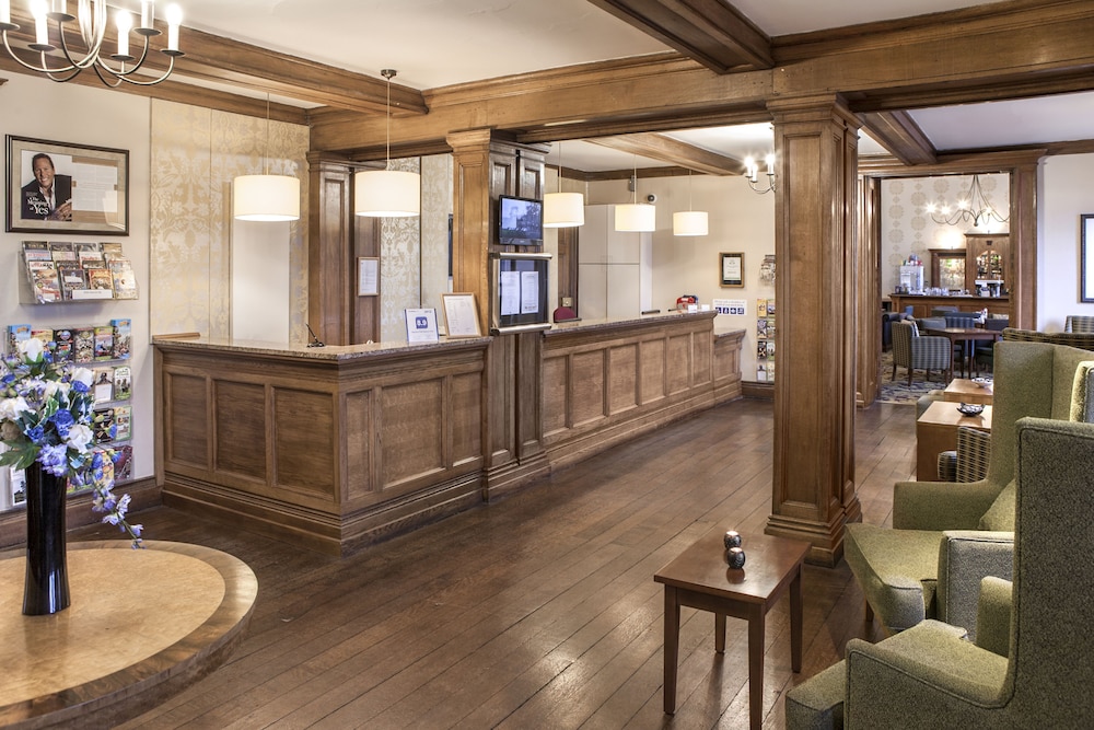lobby