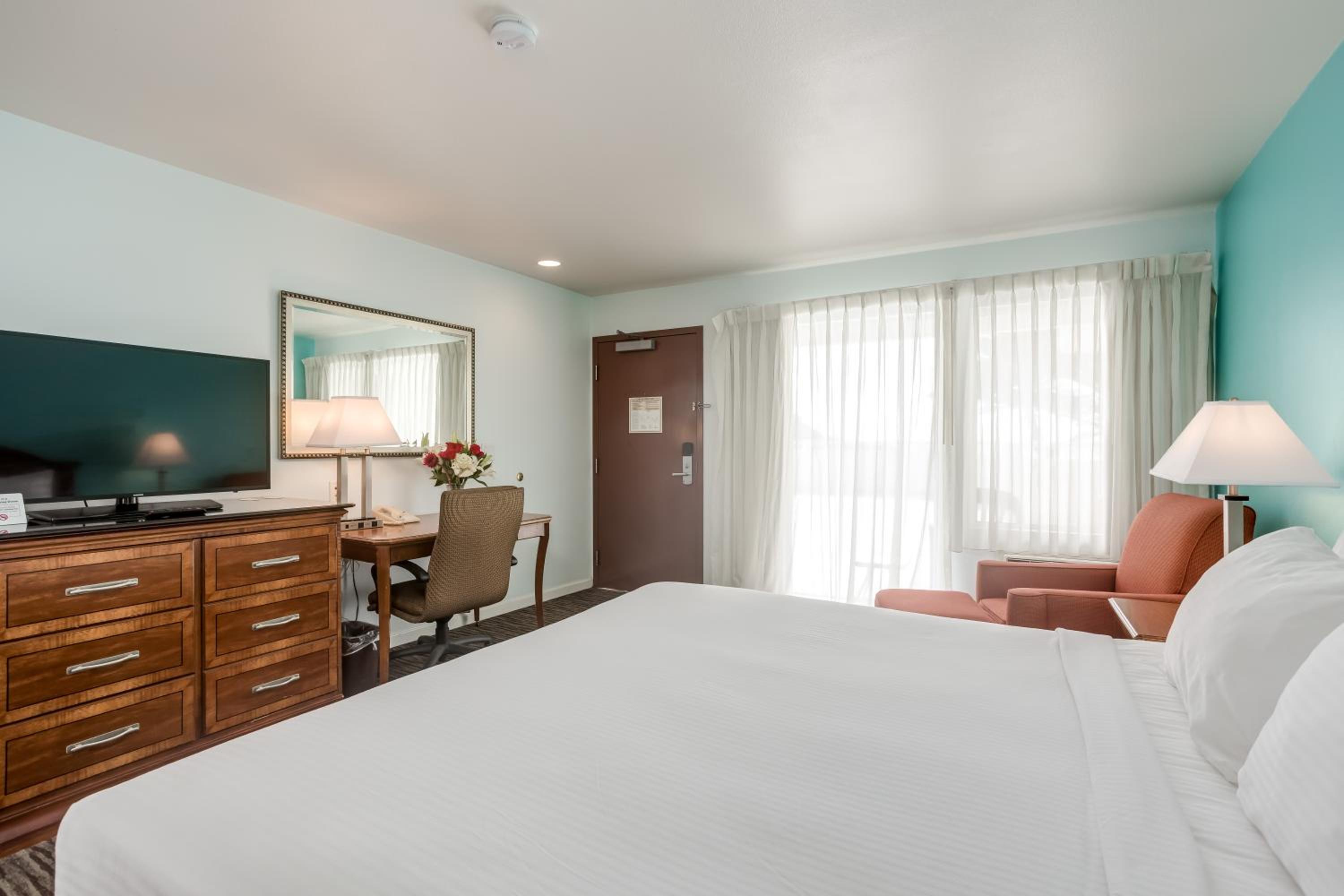 Room, King Bed, Partial View