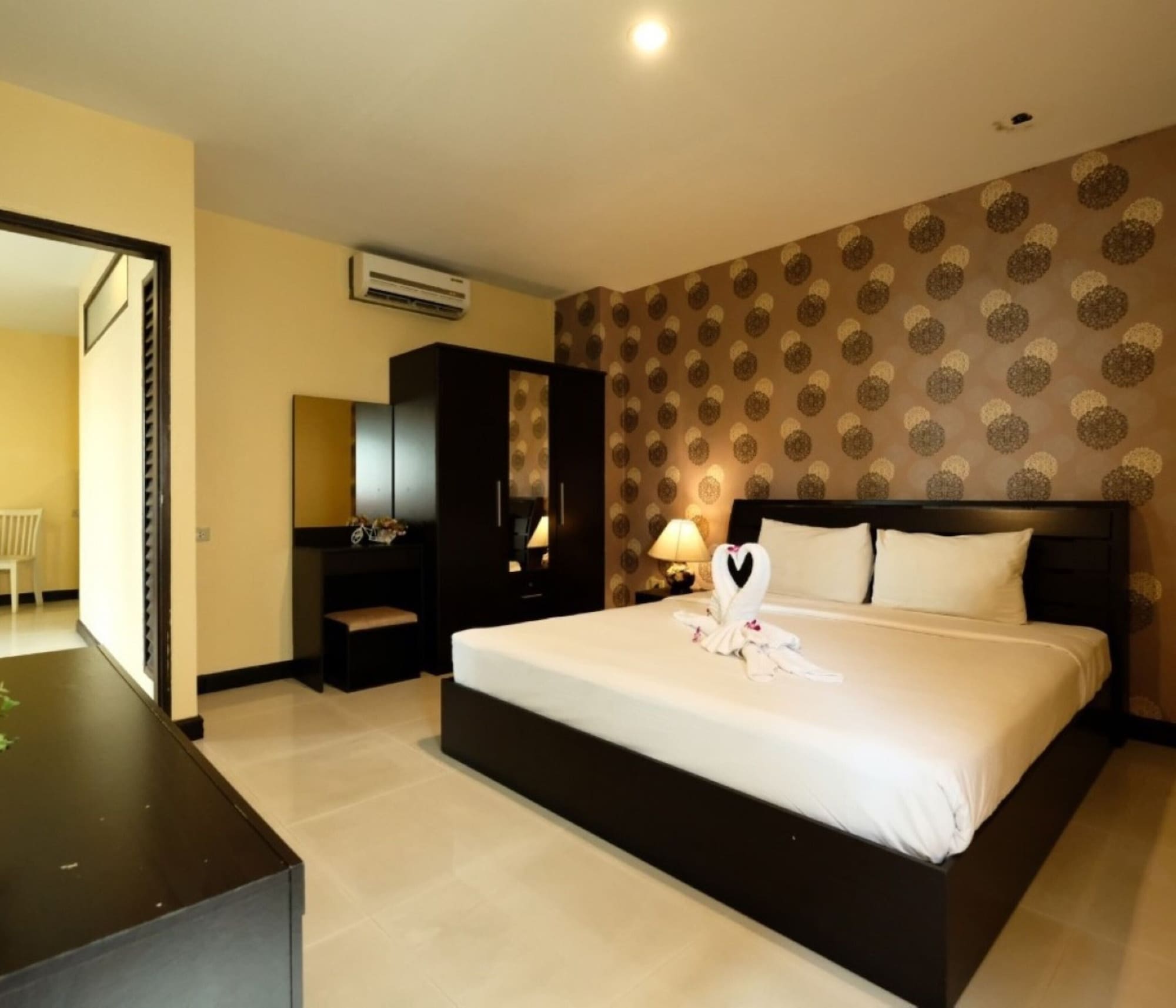 FAMILY SUITE