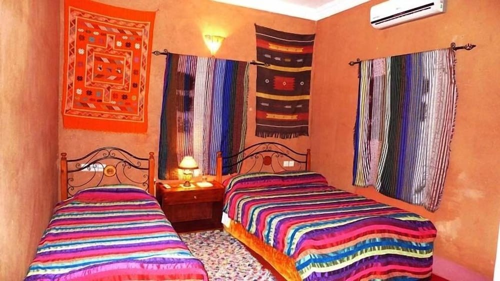 Kasbah Valentine 10/35