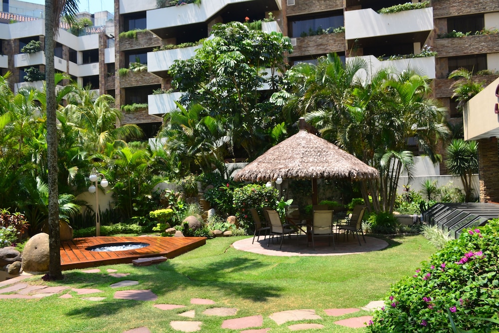 Apart Hotel TOBOROCHI (ex. Suites Toborochi) 47/52