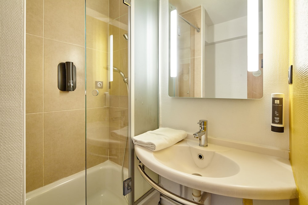 B&B HOTEL Evry Lisses 3 etoiles 42/43
