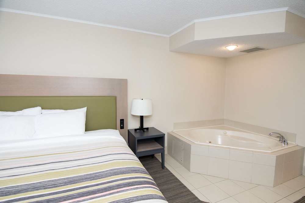 Country Inn Suites By Radisson Lehighton Jim Thorpe Pa 11/34