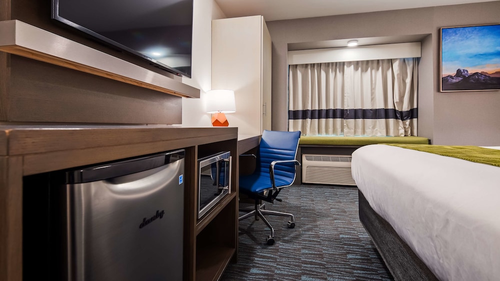 Best Western Plus Yuma Foothills Inn & Suites 15/41