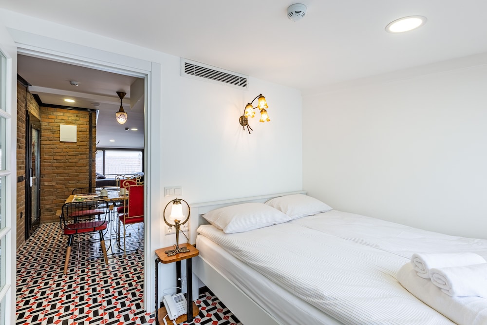 Villa Pera Suite Hotel 16/81