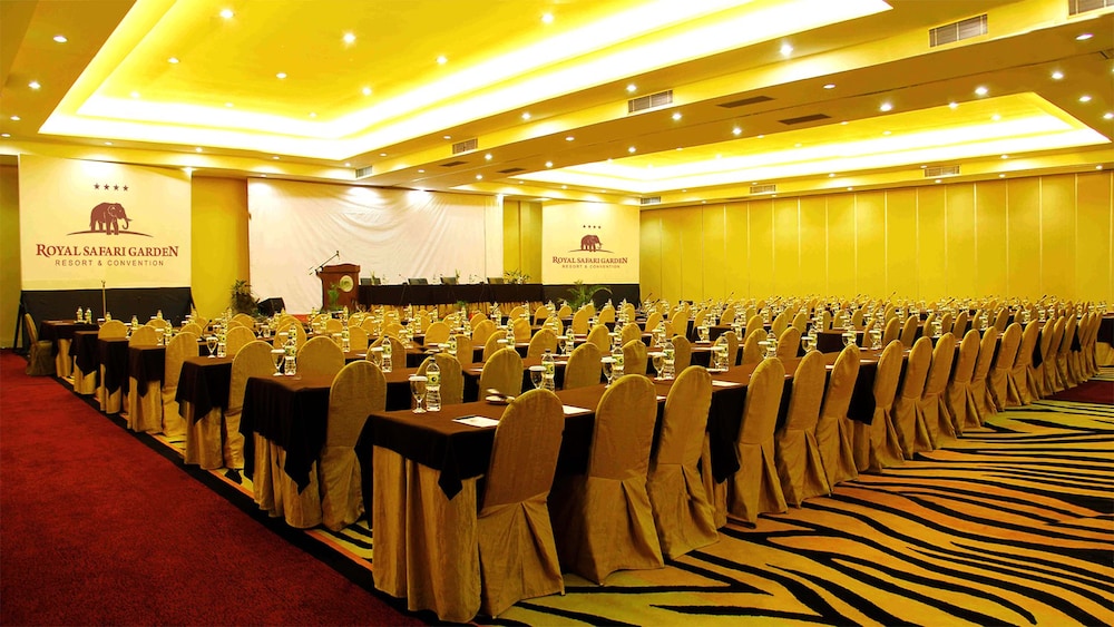 Royal Safari Garden Resort & Convention 58/67