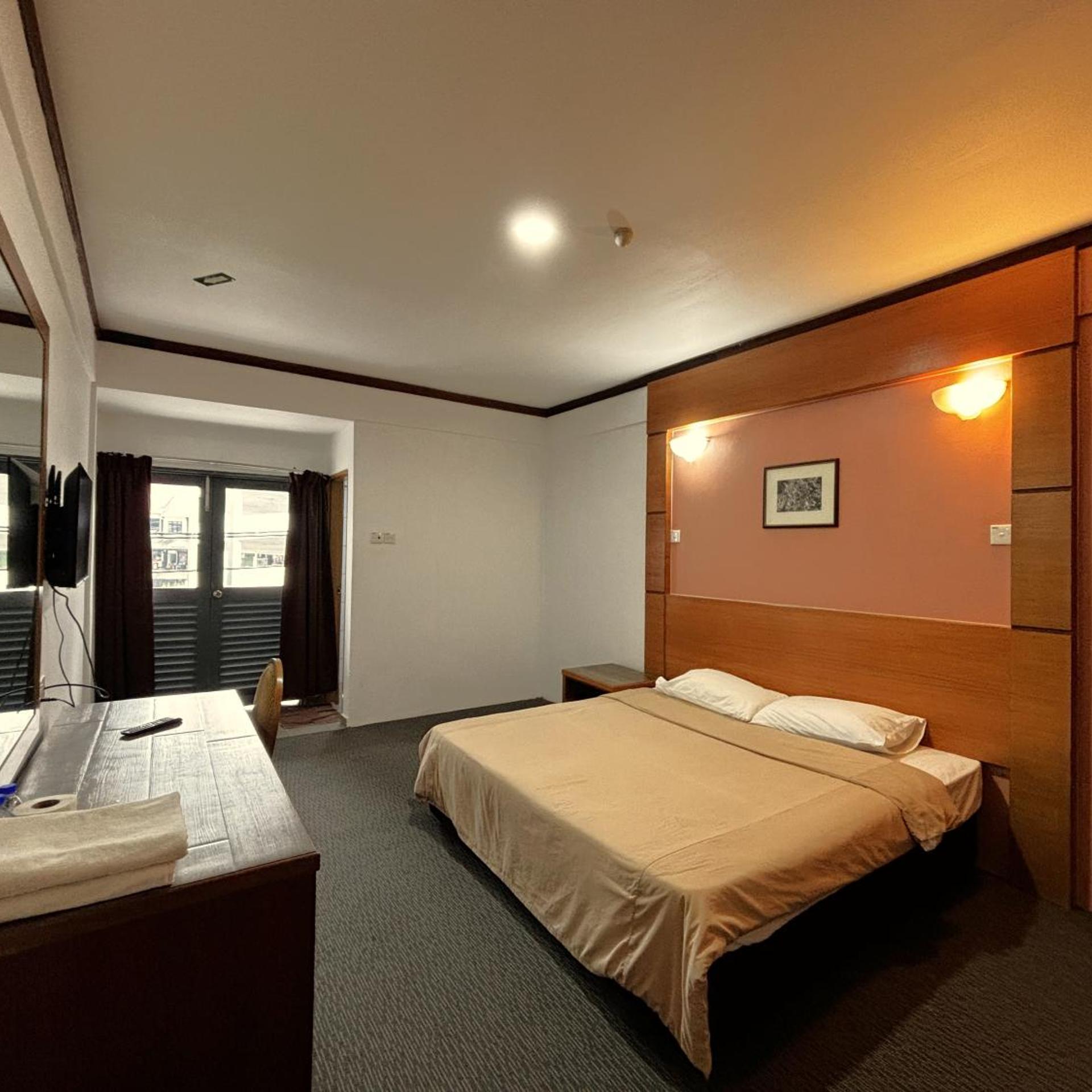 The Cool Point Hotel 8/26