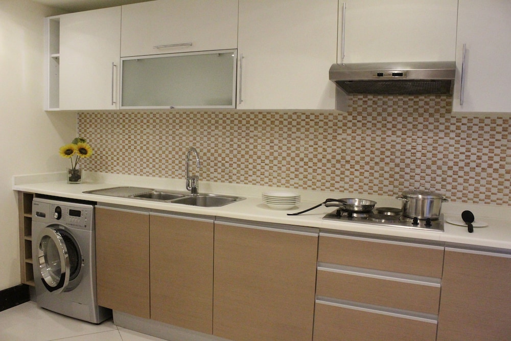 Holiday Villa Hotel and Residence City Centre Doha 50/50
