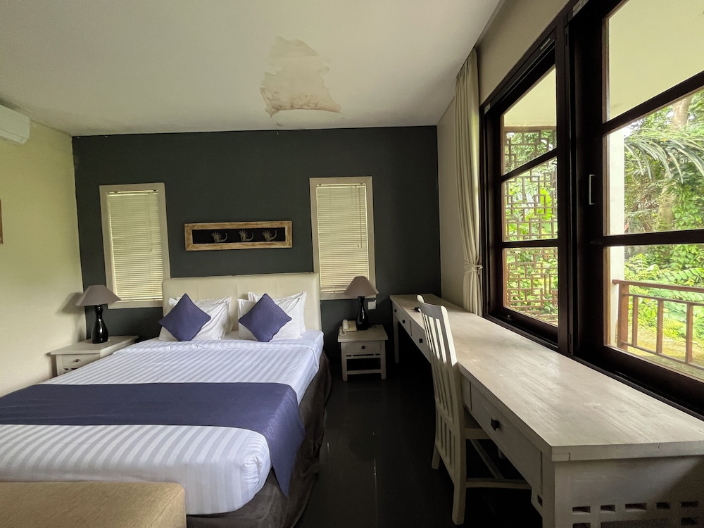 Labak River Hotel 25/71