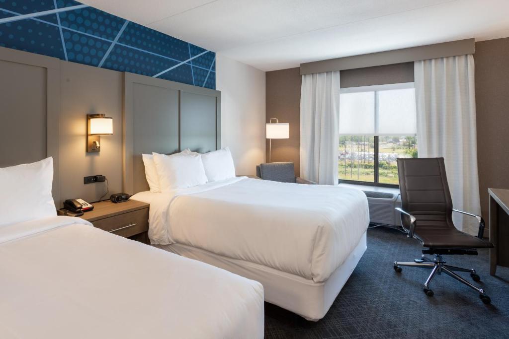 Comfort Inn & Suites Buffalo Airport 17/55