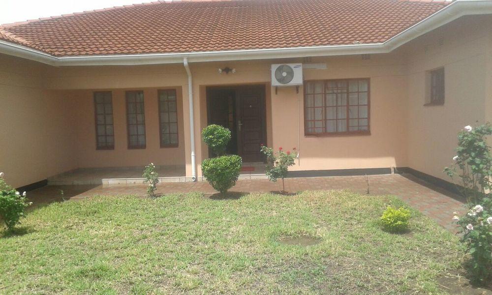 Den View Guest House 10/14