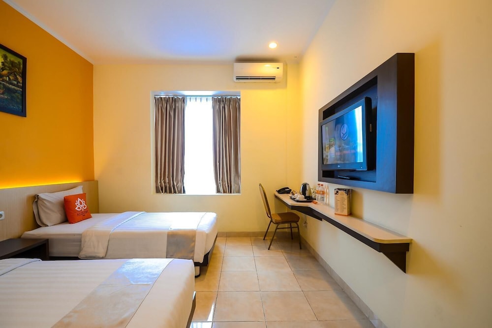 ALQUEBY HOTEL 21/47