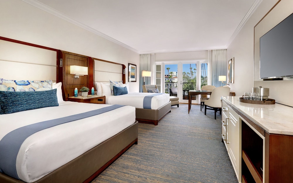 Premium, 2 Queen Beds, Beach Front